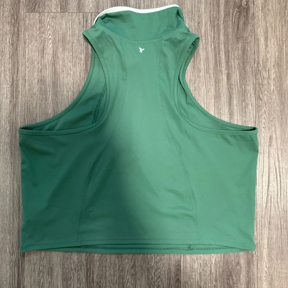 Old Navy Powersoft crop polo tank top - Picture 4 of 7